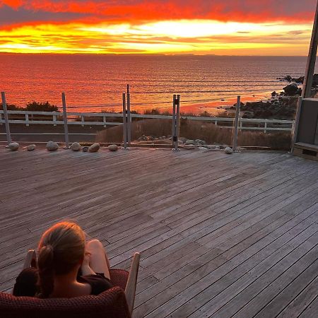 Вилла Best Waterfront Deck In Riverton Экстерьер фото