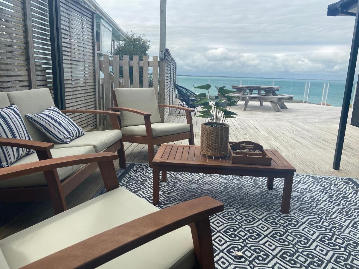 Вилла Best Waterfront Deck In Riverton Экстерьер фото